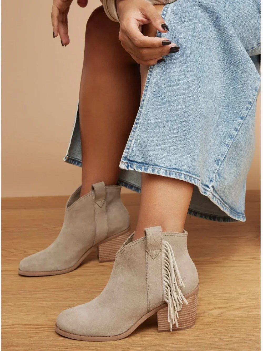 (New) Toms – Constance Heeled‎ Ankle Boots (Dune Suede/Fringe) / Women's 7.5